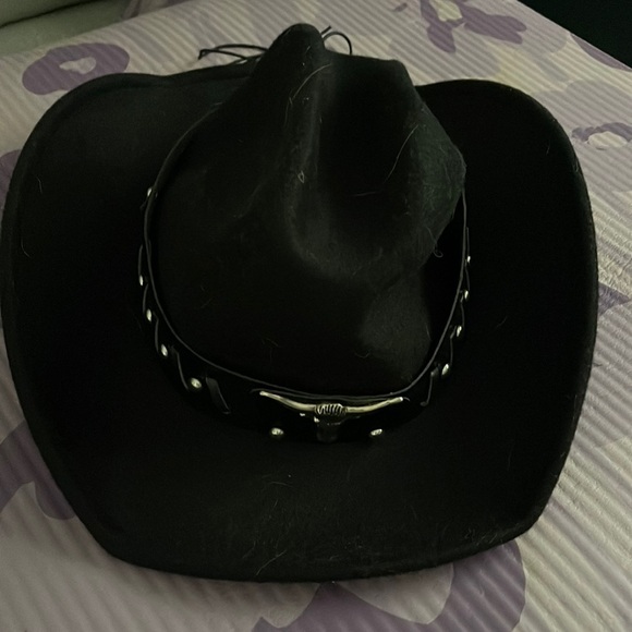 Accessories - Black cowboy hat